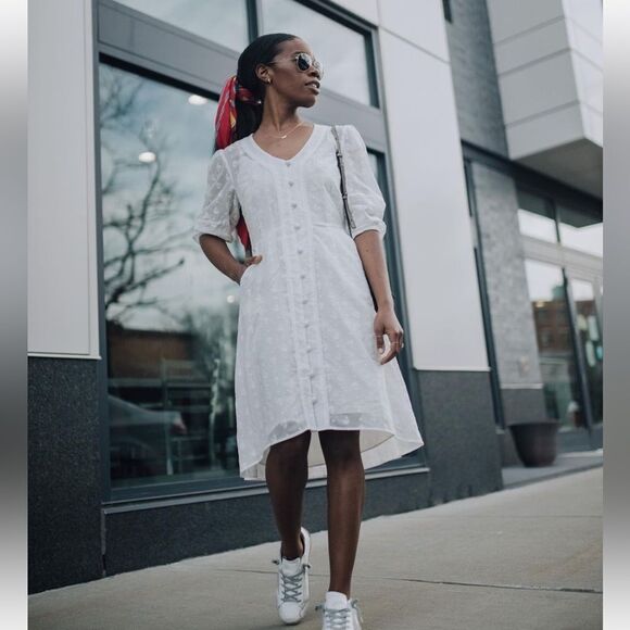 New Midsummer Dress by Cabi #5943 Embroidered Eyelet Button Front Sz 8 - Picture 2 of 14